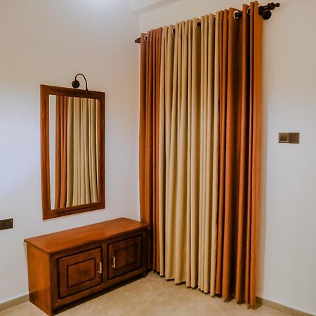 Sweet Emotion Hotel Mirissa Bagian luar foto