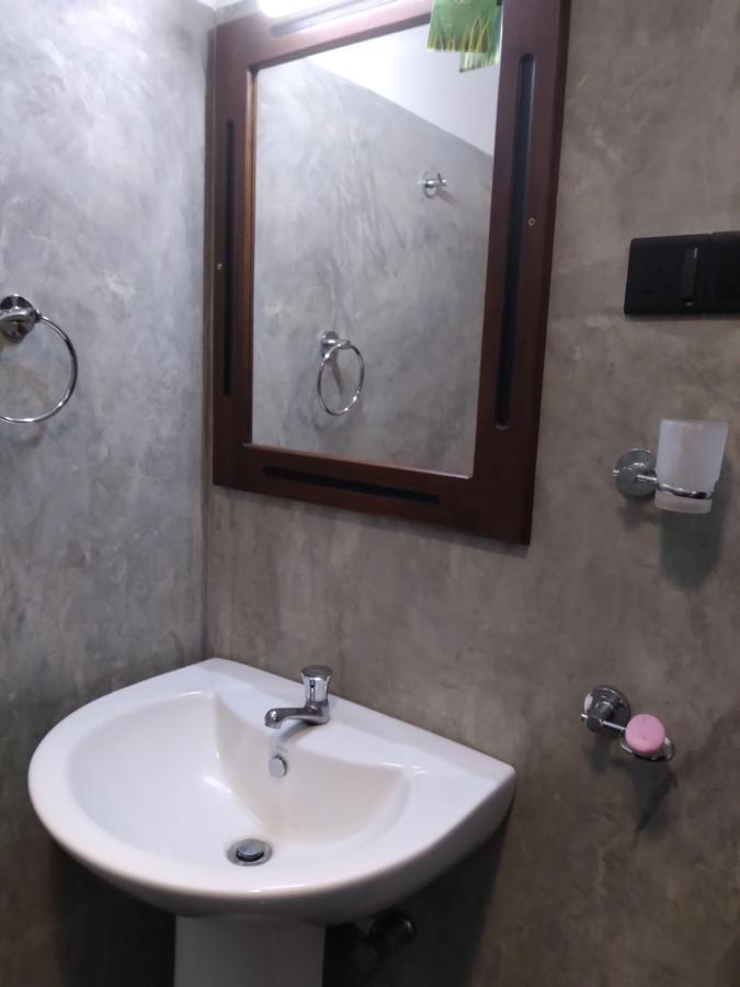 Sweet Emotion Hotel Mirissa Bagian luar foto