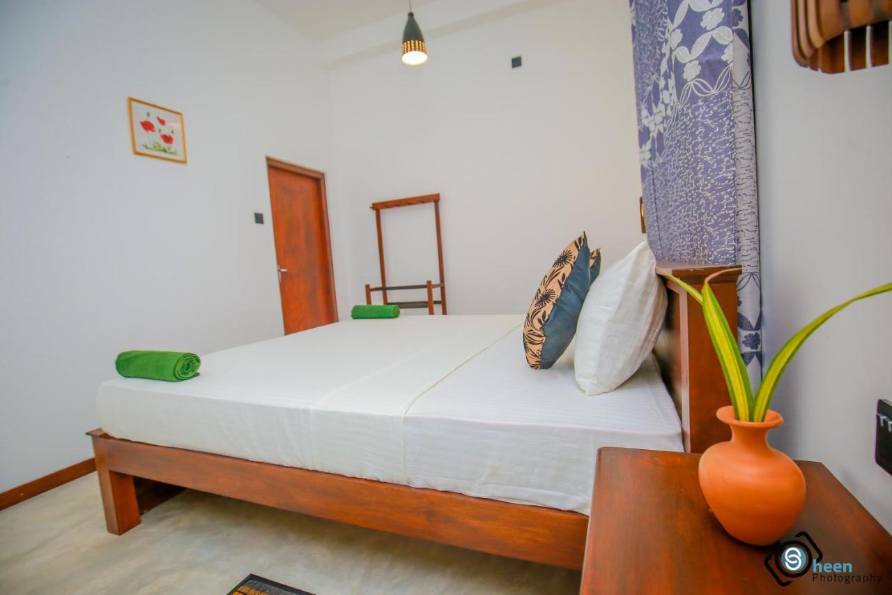 Sweet Emotion Hotel Mirissa Bagian luar foto