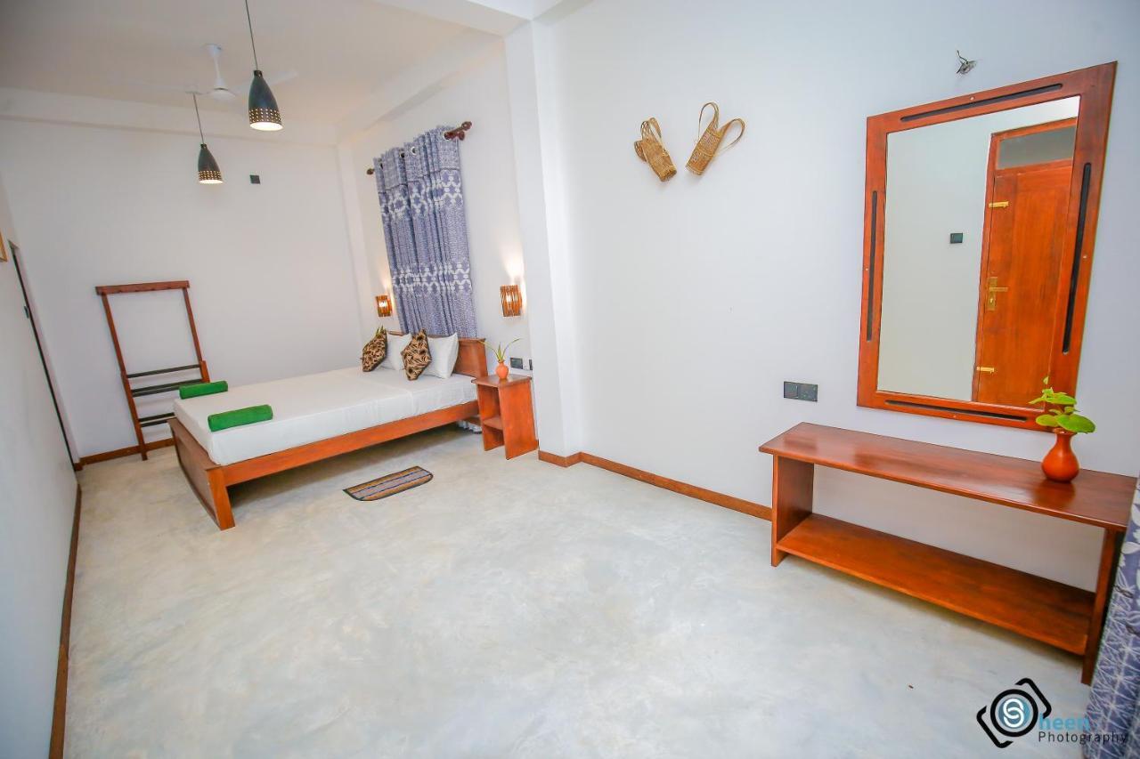Sweet Emotion Hotel Mirissa Bagian luar foto